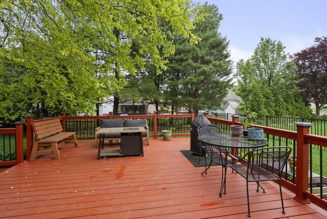 424 Green Meadows Drive W, Powell, OH 43065