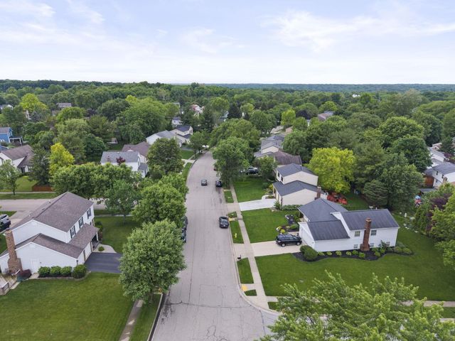424 Green Meadows Drive W, Powell, OH 43065