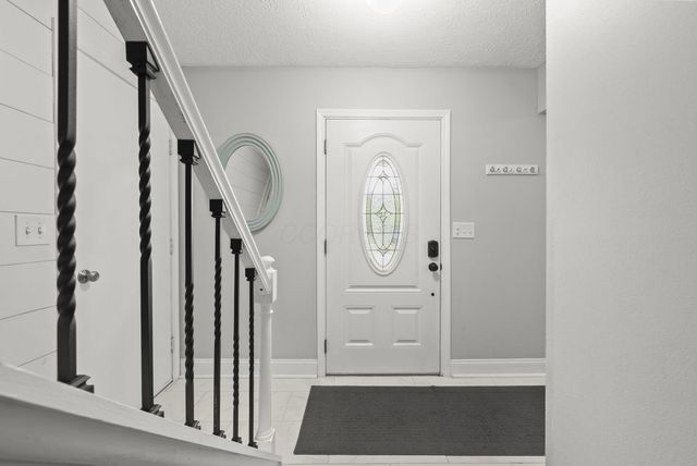 424 Green Meadows Drive W, Powell, OH 43065