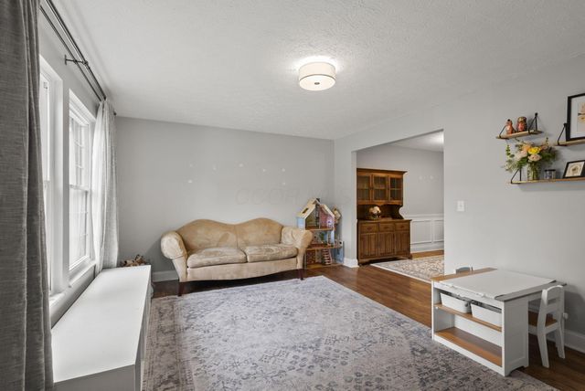424 Green Meadows Drive W, Powell, OH 43065