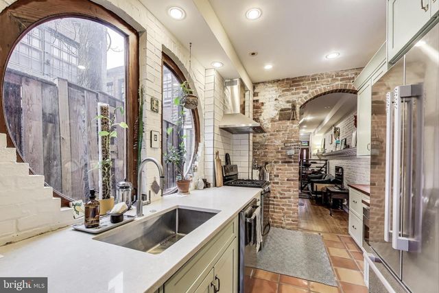 407 A ST NE, Washington, DC 20002