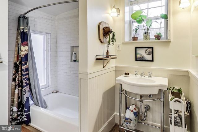 407 A ST NE, Washington, DC 20002