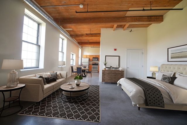 35 Riverwalk Way R315, Lowell, MA 01854