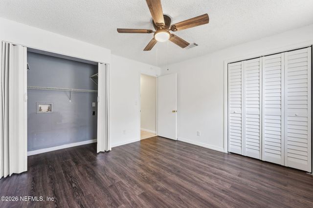 1738 EL PRADO Road 8, Jacksonville, FL 32216