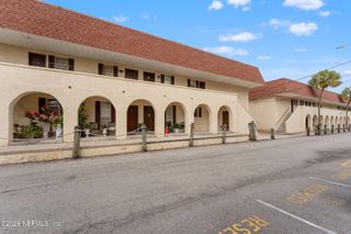 1738 EL PRADO Road 8, Jacksonville, FL 32216