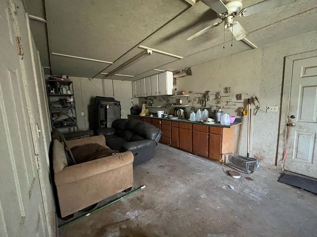 1410 County Road 258, Bertram, TX 78605