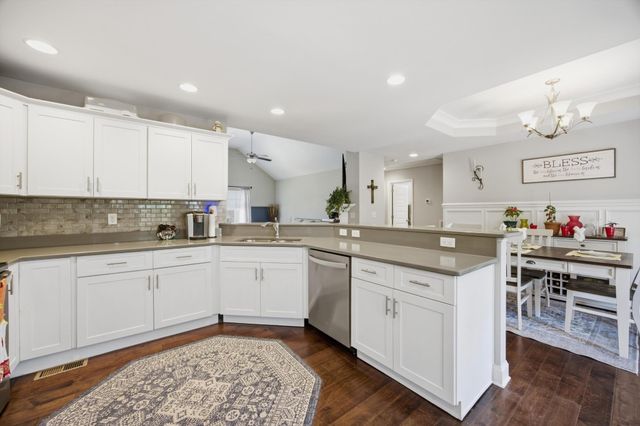 1044 Longo Drive, Soddy Daisy, TN 37379