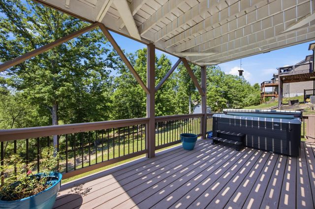 1044 Longo Drive, Soddy Daisy, TN 37379