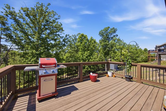 1044 Longo Drive, Soddy Daisy, TN 37379