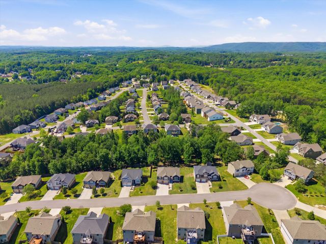 1044 Longo Drive, Soddy Daisy, TN 37379