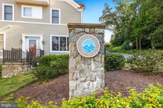 106 EDGEHILL DR, Occoquan, VA 22125