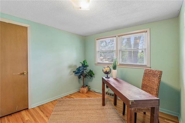 5113 Ridgewood Drive, Kansas City, MO 64151
