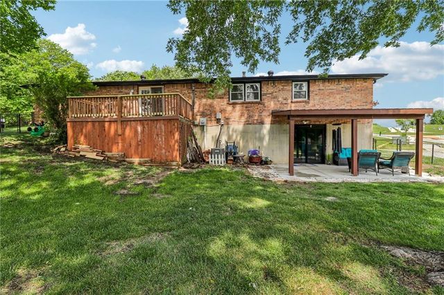 5113 Ridgewood Drive, Kansas City, MO 64151