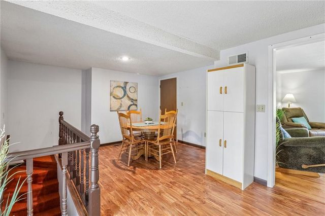 5113 Ridgewood Drive, Kansas City, MO 64151