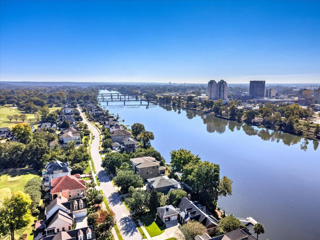 324 E Shoreline Drive, North Augusta, SC 29841