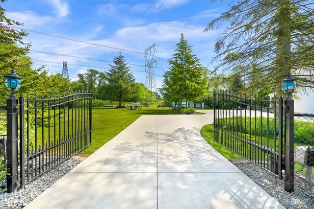 8894 Giles Road, Blaine, WA 98230