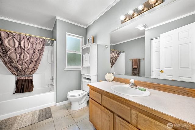 8894 Giles Road, Blaine, WA 98230