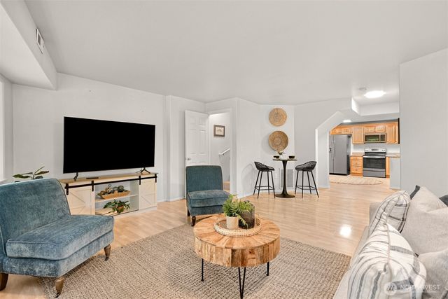 8894 Giles Road, Blaine, WA 98230