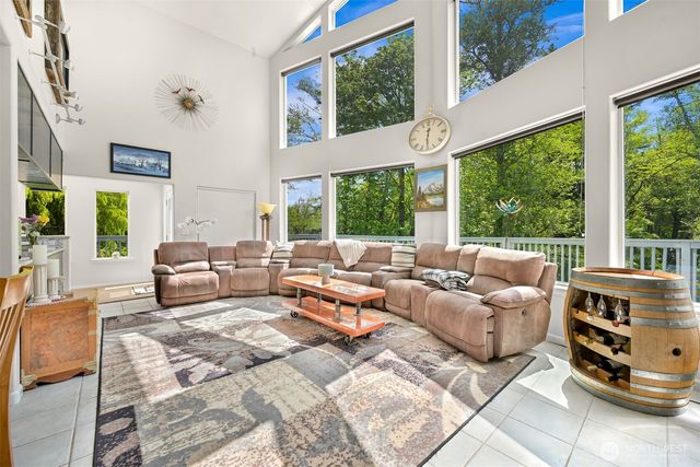 8894 Giles Road, Blaine, WA 98230