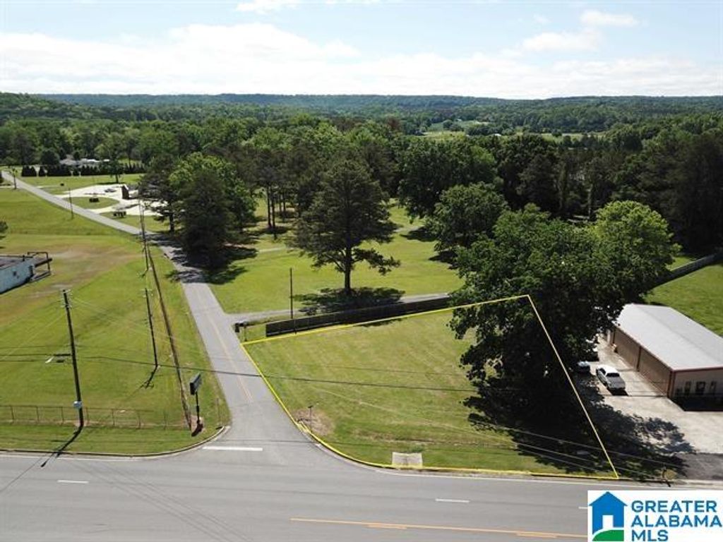 1909 2ND AVENUE, Oneonta, AL 35121