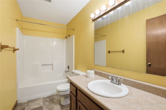 311 Johnson Trail, Moraine, OH 45439