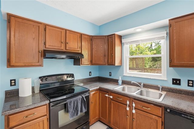 311 Johnson Trail, Moraine, OH 45439