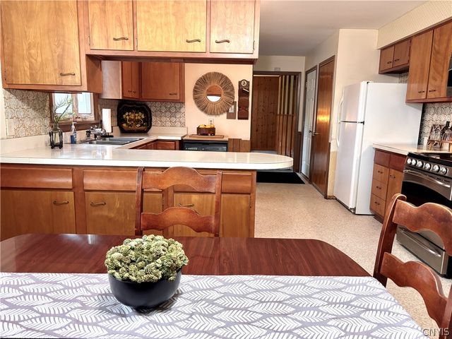 517 Tilden Avenue, Utica, NY 13501