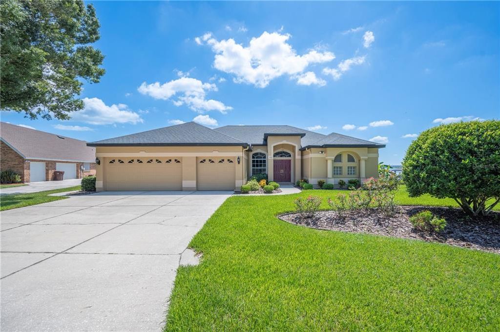 102 BAYBERRY DRIVE, Polk City, FL 33868