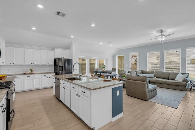 10802 Carolina Willow Court, Cypress, TX 77433