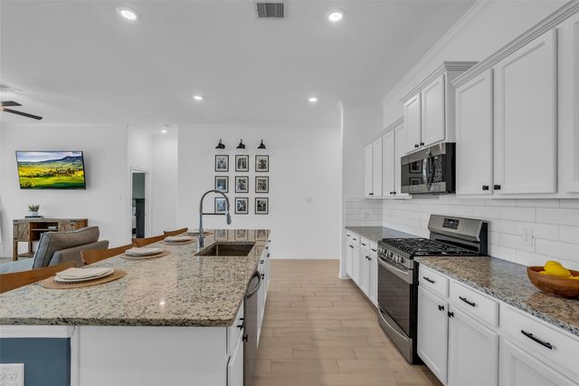 10802 Carolina Willow Court, Cypress, TX 77433