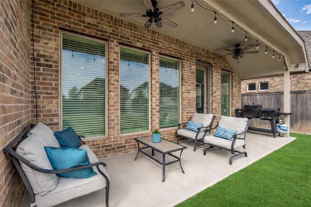 10802 Carolina Willow Court, Cypress, TX 77433