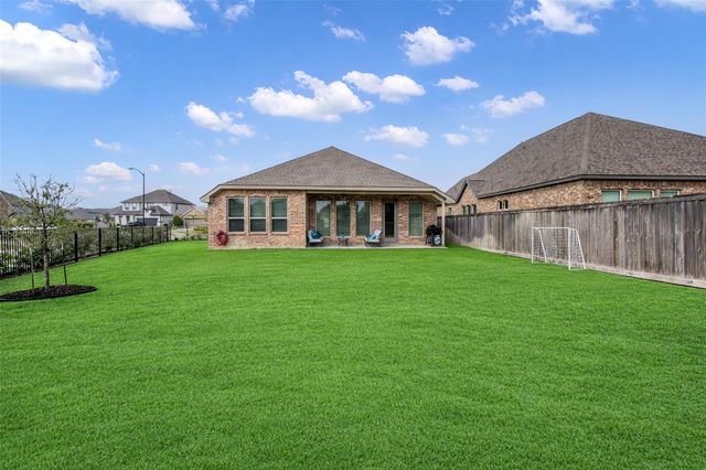 10802 Carolina Willow Court, Cypress, TX 77433