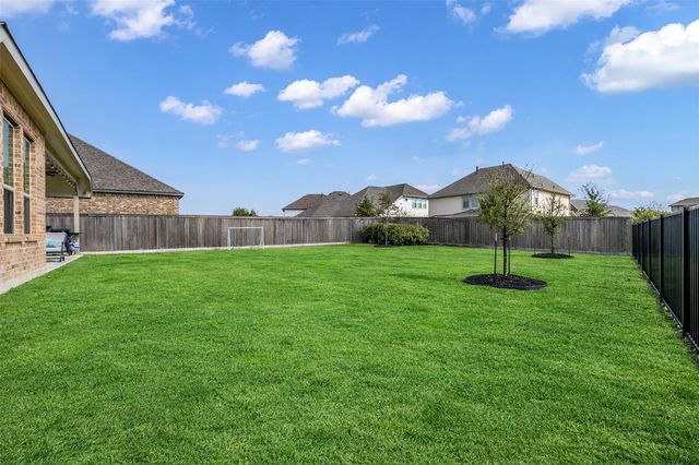 10802 Carolina Willow Court, Cypress, TX 77433