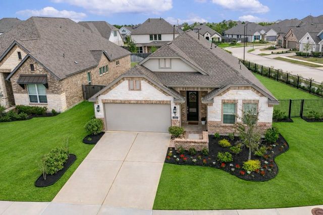 10802 Carolina Willow Court, Cypress, TX 77433