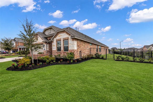 10802 Carolina Willow Court, Cypress, TX 77433