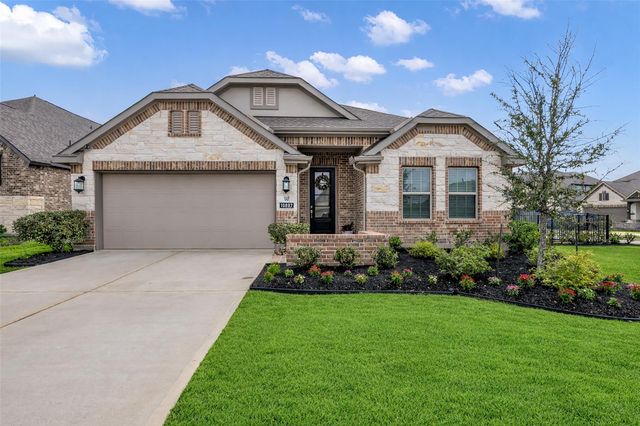 10802 Carolina Willow Court, Cypress, TX 77433