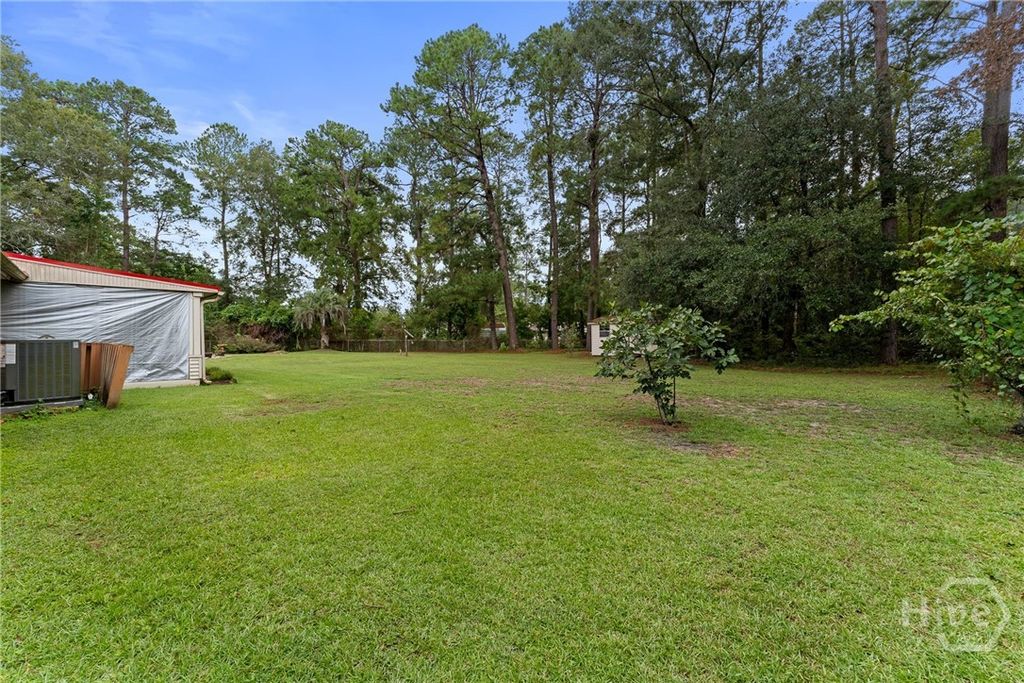 Image 39 of property listing at 177 Bea Road, Richmond Hill, GA 31324