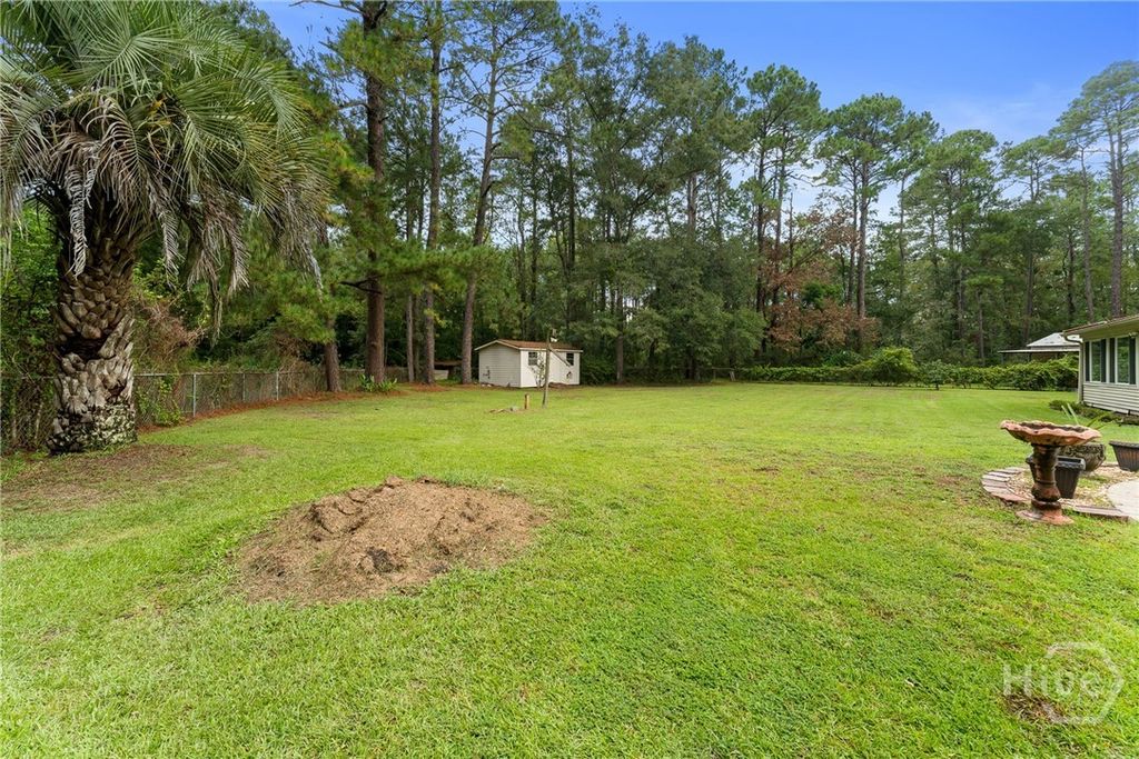 Image 43 of property listing at 177 Bea Road, Richmond Hill, GA 31324