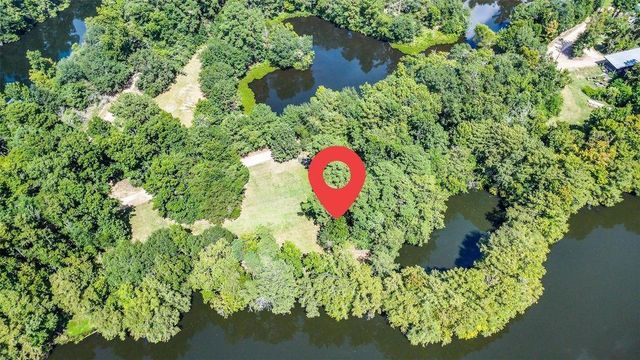 68 Artesian Avenue, Cleveland, TX 77327