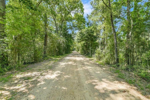 68 Artesian Avenue, Cleveland, TX 77327