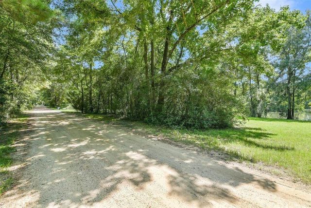 68 Artesian Avenue, Cleveland, TX 77327