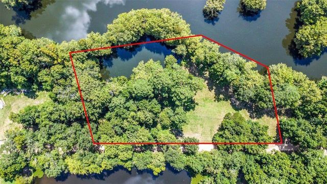68 Artesian Avenue, Cleveland, TX 77327