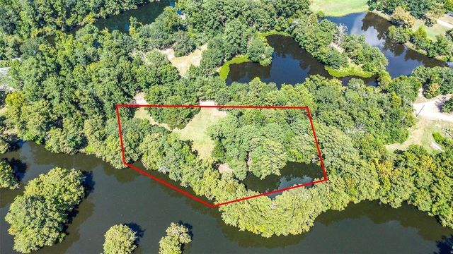 68 Artesian Avenue, Cleveland, TX 77327