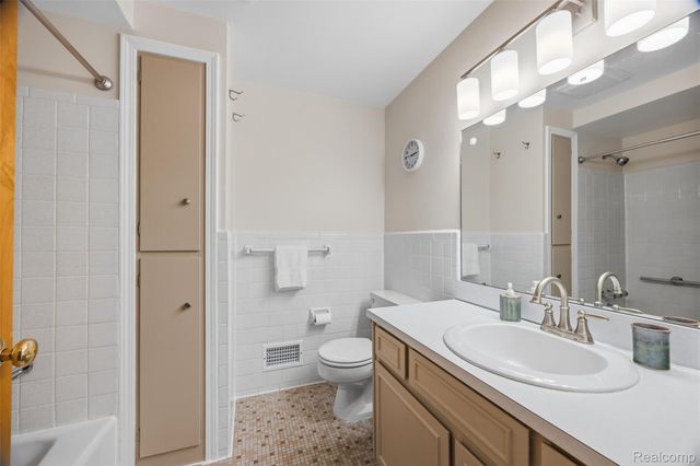 347 S Denwood Street, Dearborn, MI 48124