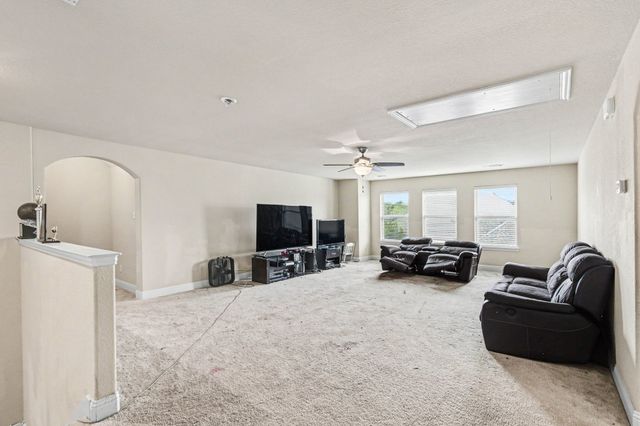 233 Hawks Ridge Trail, Burleson, TX 76028