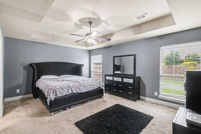 233 Hawks Ridge Trail, Burleson, TX 76028