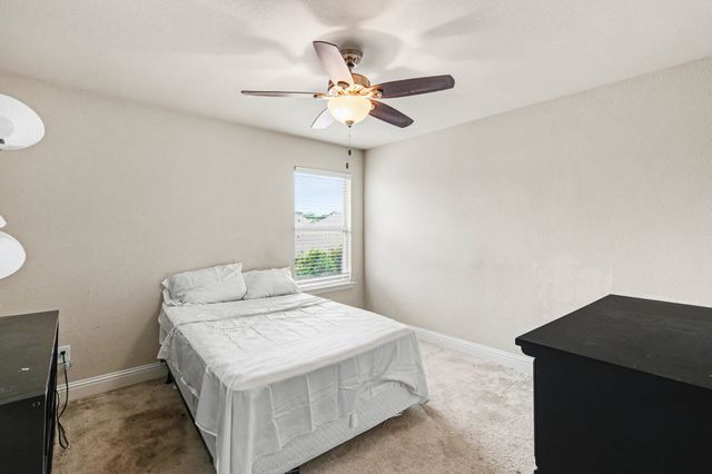 233 Hawks Ridge Trail, Burleson, TX 76028