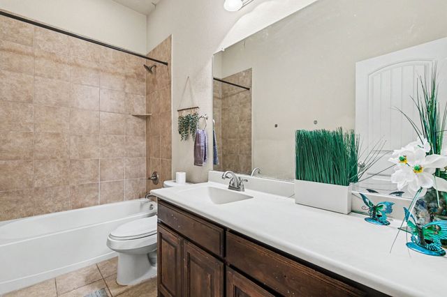 233 Hawks Ridge Trail, Burleson, TX 76028