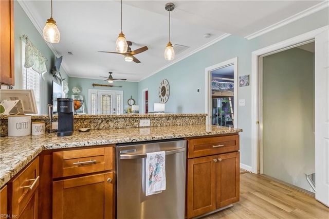 80 Ridge RD, Poquoson, VA 23662