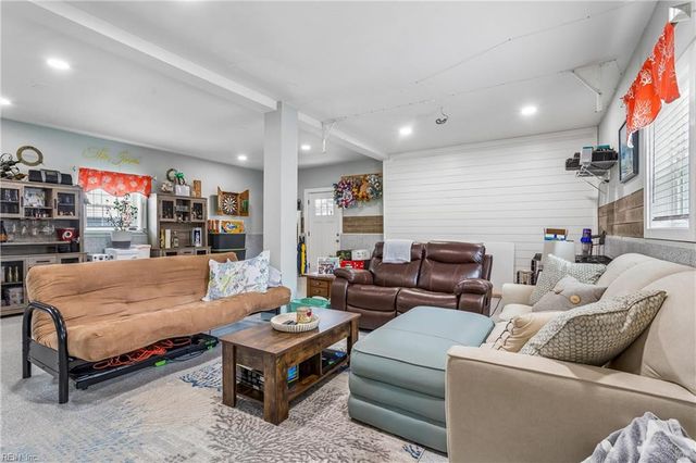 80 Ridge RD, Poquoson, VA 23662